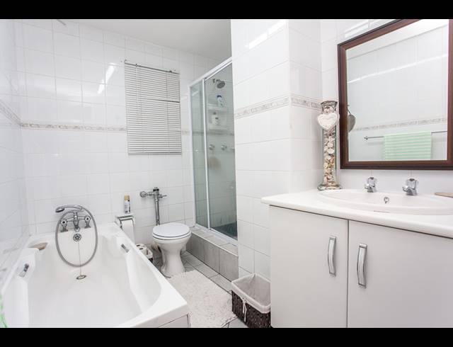 3 BEDROOM APARTMENT RENTED IN HUMEWOOD